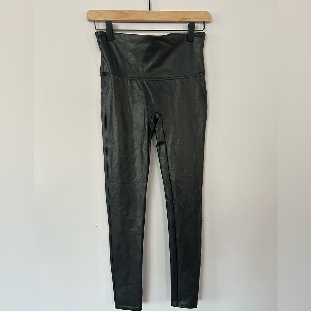 Spanx Faux Leather Leggings Classic High-Rise – Style 2347 – Size Med - GUC
